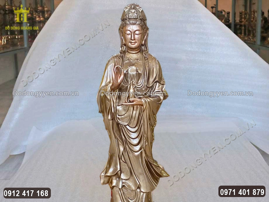 Gương mặt tr&ograve;n đầy ph&uacute;c hậu của Mẹ Quan &Acirc;m được chế t&aacute;c sắc n&eacute;t